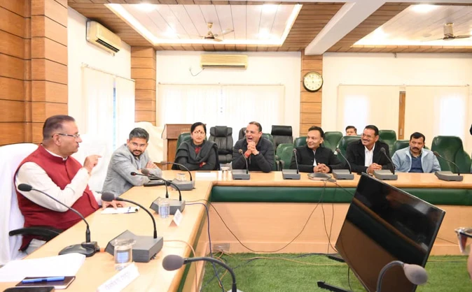 मसूरी में विंटर लाइन कार्निवाल की तैयारियां तेज, मंत्री ने दिए दिशा-निर्देश