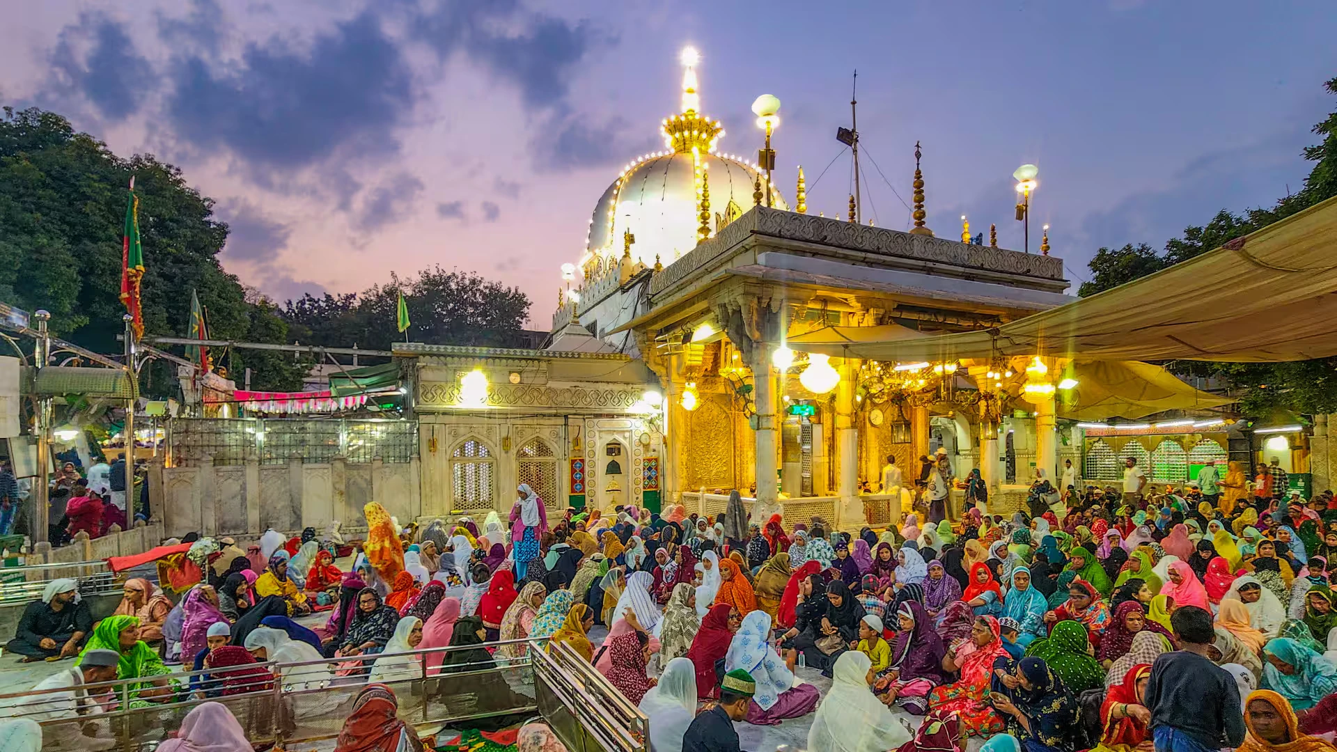 अजमेर दरगाह में जियारत लाइसेंस पर विवाद, खादिम समुदाय ने निर्णय को बताया ‘तुगलकी फरमान’