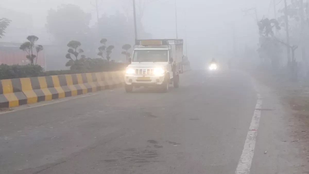 यूपी में बढ़ी ठंड! कई शहरों में तापमान सामान्य से नीचे, अलर्ट जारी