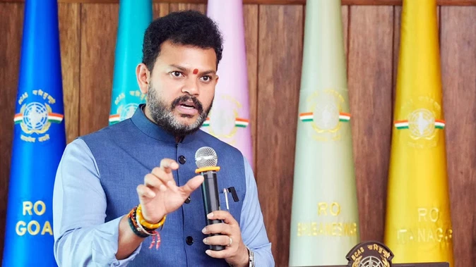 इंडिगो संकट: उड्डयन मंत्री बोले- तीन दिन में पटरी पर लौटेगी उड़ान सेवा