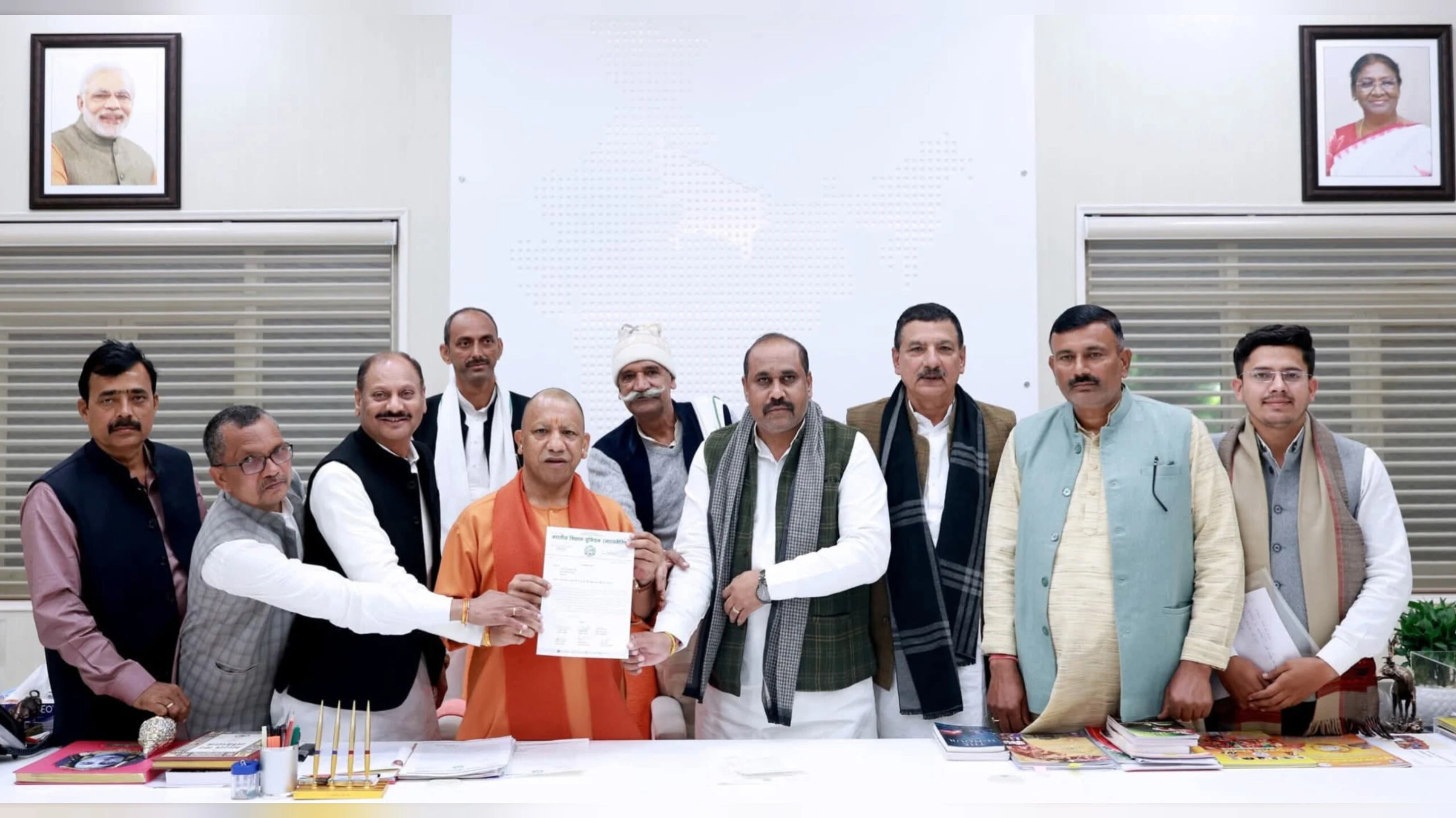 गन्ना-धान खरीद और शुगर मिल विस्तार पर किसान नेताओं ने सीएम योगी से की विस्तृत चर्चा