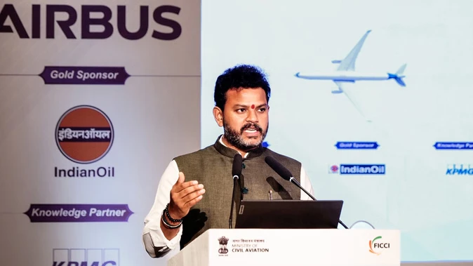 यात्रियों से अधिक किराया वसूला तो होगी सख्त कार्रवाई, इंडिगो संकट के बीच सरकार सख्त
