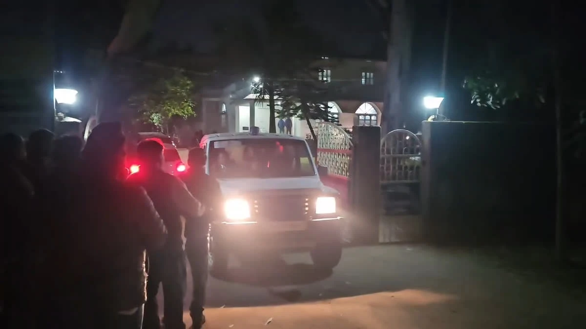 हजारीबाग वन भूमि घोटाले में एसीबी की कार्रवाई, आठ आरोपी हिरासत में