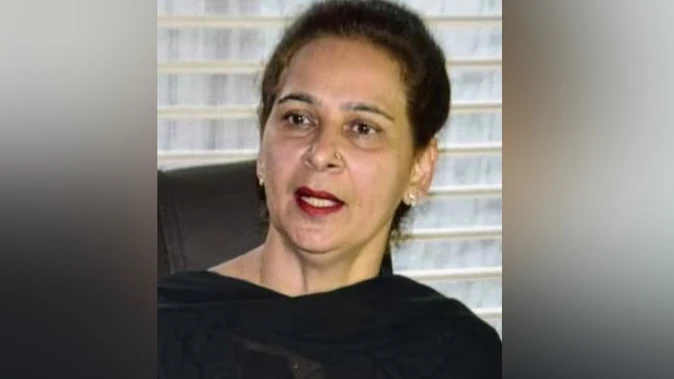 सिद्धू की पत्नी नवजोत कौर को कांग्रेस ने पार्टी से निकाला, 500 करोड़ वाले बयान पर मचा था बवाल