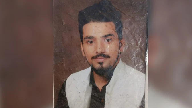 वाराणसी: पत्नी की बेवफाई से टूटकर युवक ने की आत्महत्या, वीडियो में सुनाया दर्द