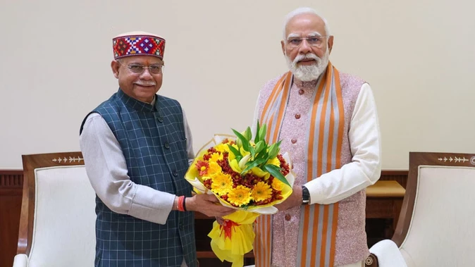 हिमाचल: नई दिल्ली में पीएम मोदी से मिले राज्यपाल शिव प्रताप शुक्ल