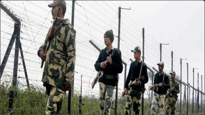 जम्मू: सीमा पर घुसपैठ का प्रयास नाकाम, बीएसएफ ने हथियार सहित आरोपी को किया गिरफ्तार