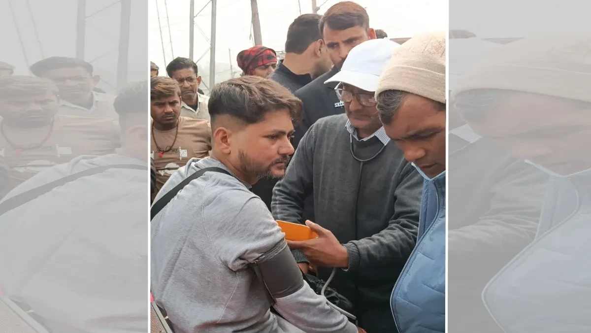 मगध एक्सप्रेस में फायर इंस्टिग्यूसर फटने से भगदड़, चार यात्री घायल