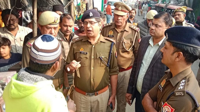 बदायूं में अवैध कब्जों और संदिग्ध प्रवासियों के खिलाफ बड़ा अभियान, कई गिरफ्तार