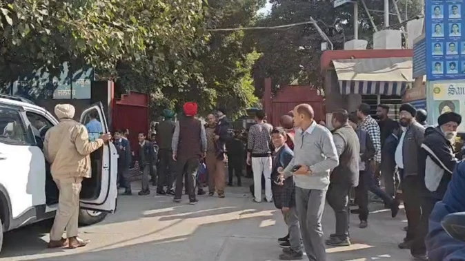 जालंधर में स्कूलों को मिली बम से उड़ाने की धमकी, जांच जारी