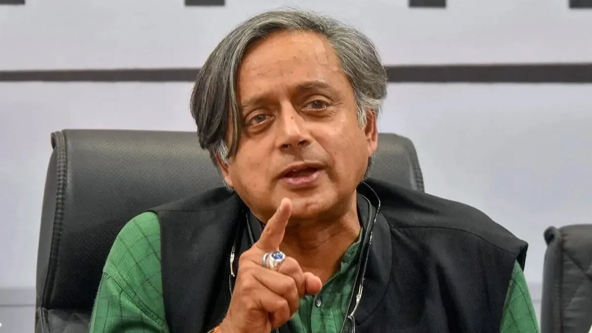 भारत-चीन रिश्तों पर समिति की गहन समीक्षा, थरूर ने बताया बैठक का सार