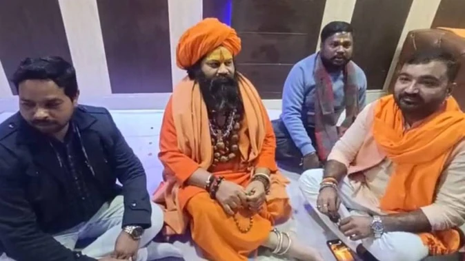 महंत राजू दास बोले- नीतीश ने कुछ गलत नहीं किया, शिक्षण संस्थानों में भी हिजाब पर लगे प्रतिबंध
