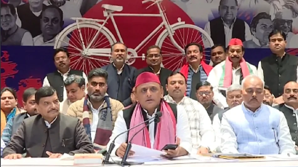 अखिलेश यादव का हमला: कोडिन कफ सिरप में सरकार छुपा रही अहम तथ्य