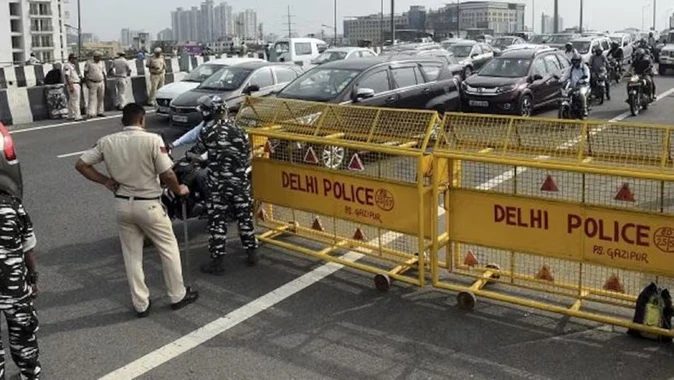 प्रदूषण पर सख्ती: दिल्ली में गैर-बीएस6 वाहनों को नहीं मिलेगी एंट्री