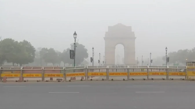 राजधानी में सांसों पर संकट बरकरार, खतरनाक स्तर पर एक्यूआई
