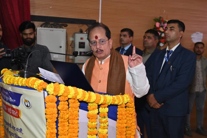पूर्णिया: जनता दरबार में उपमुख्यमंत्री ने भ्रष्टाचार और लापरवाही पर जताई कड़ी नाराजगी