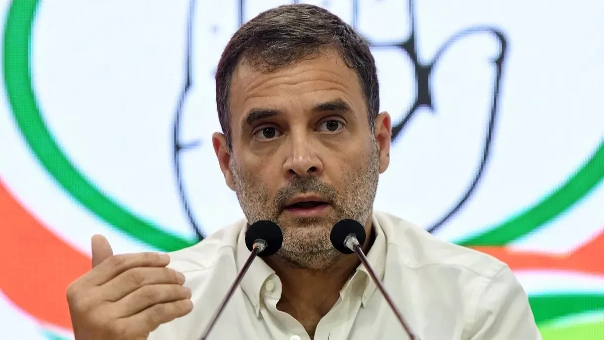 'नोटबंदी की तरह विनाशकारी फैसला...', जी राम जी एक्ट लाने पर भड़के राहुल गांधी