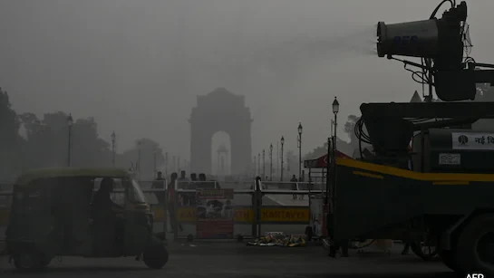 दिल्ली-एनसीआर में हवा हुई गंभीर, नोएडा-गाजियाबाद सबसे प्रदूषित