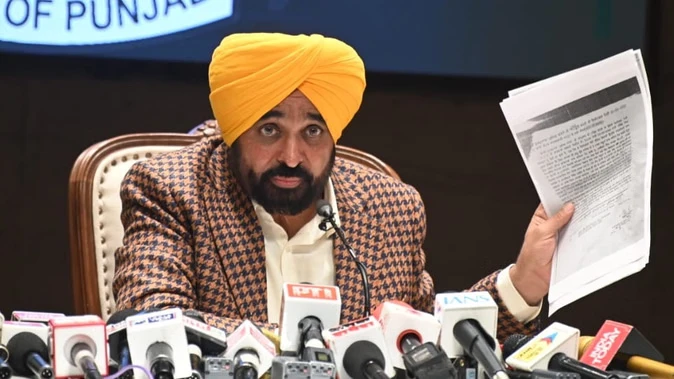 गुरु ग्रंथ साहिब के गुम स्वरूपों पर सीएम भगवंत मान ने एसजीपीसी पर उठाए सवाल