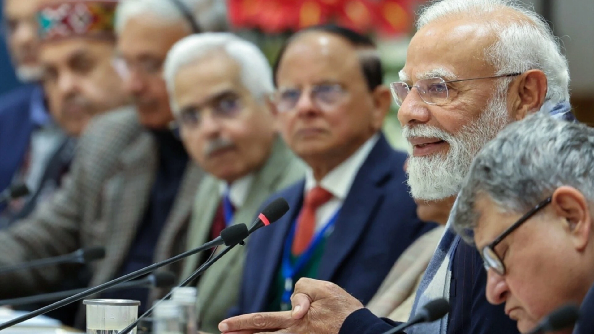 अर्थशास्त्रियों संग बैठक में पीएम मोदी बोले- बजट 2026 का लक्ष्य 2047