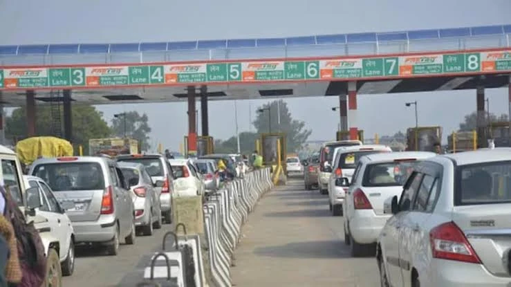 हाईवे यात्रियों को राहत: निर्माण के दौरान आधा टोल, अधूरे एक्सप्रेसवे पर भी कटौती