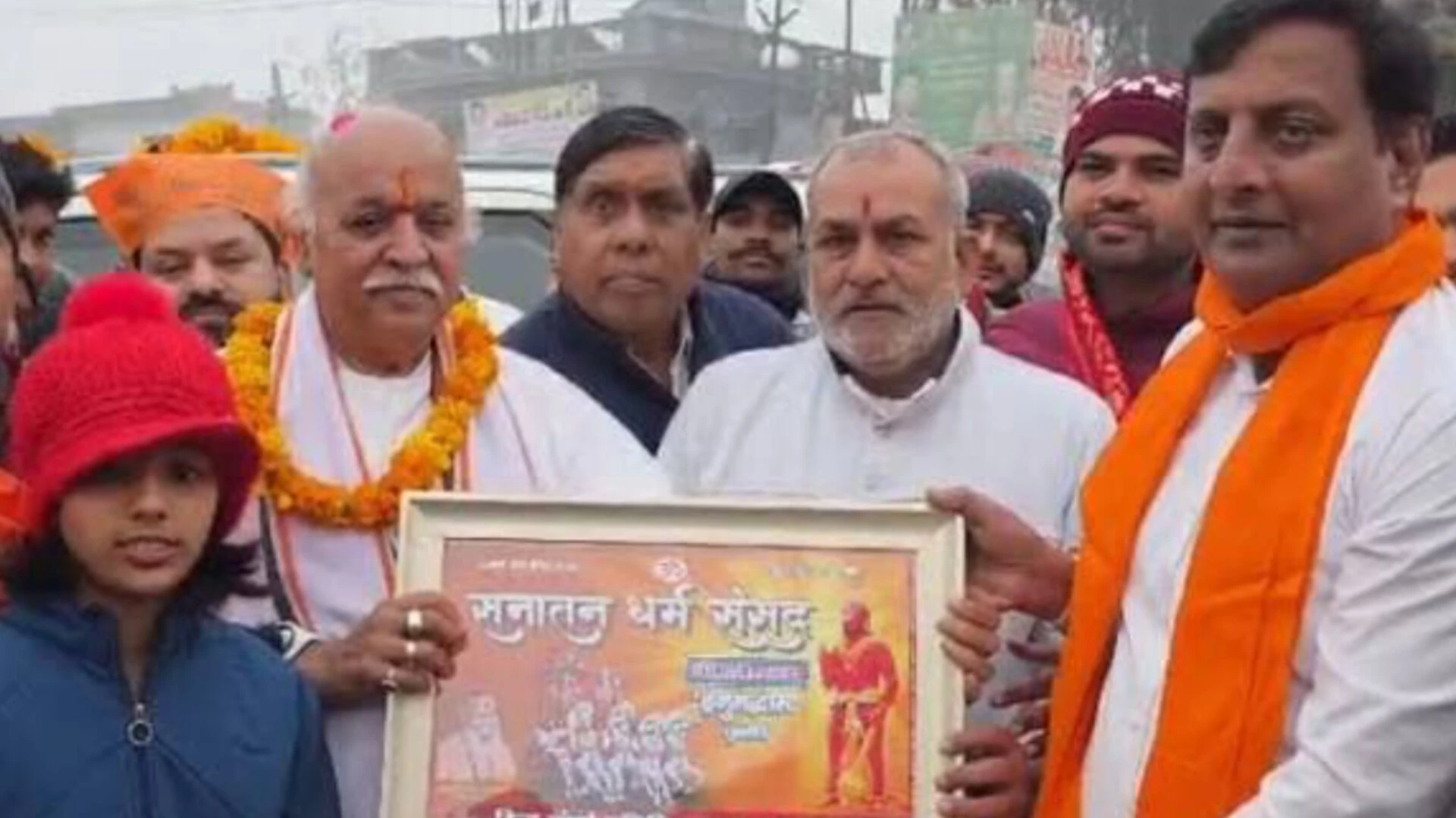 तोगड़िया बोले- जल्द बनेगा जनसंख्या नियंत्रण कानून, तीसरे बच्चे पर सुविधाएं खत्म करने की चेतावनी