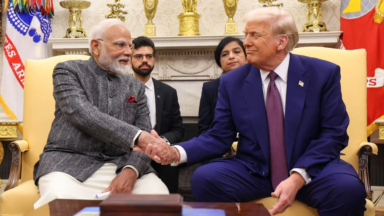 पीएम मोदी से रिश्ते अच्छे, लेकिन भारत टैरिफ से खुश नहीं: ट्रंप
