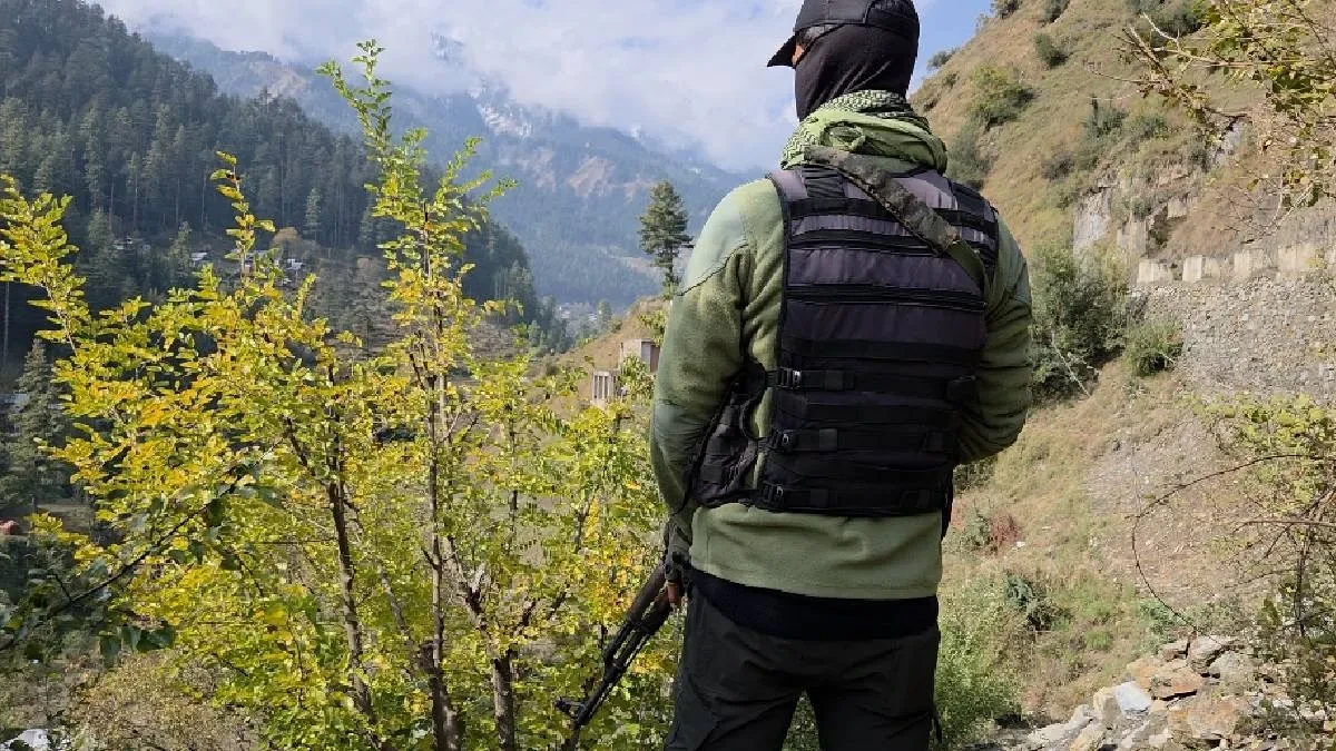 कठुआ के बिलावर में एनकाउंटर, तीन आतंकियों की तलाश जारी, एक जवान घायल