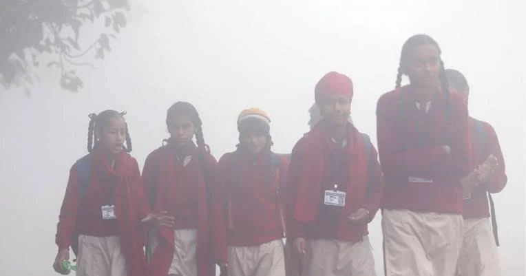 शीतलहर का असर, मुजफ्फरनगर में आठवीं तक के स्कूल 10 जनवरी तक बंद