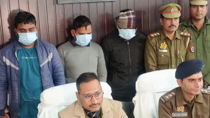 वाराणसी: समीर हत्याकांड का पुलिस ने किया सफल खुलासा, तीन आरोपी गिरफ्तार