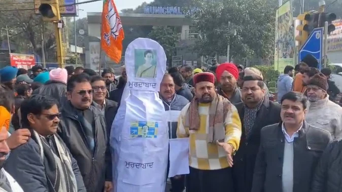 आतिशी वीडियो विवाद: दिल्ली विधानसभा ने पंजाब पुलिस के तीन अधिकारियों को भेजा नोटिस