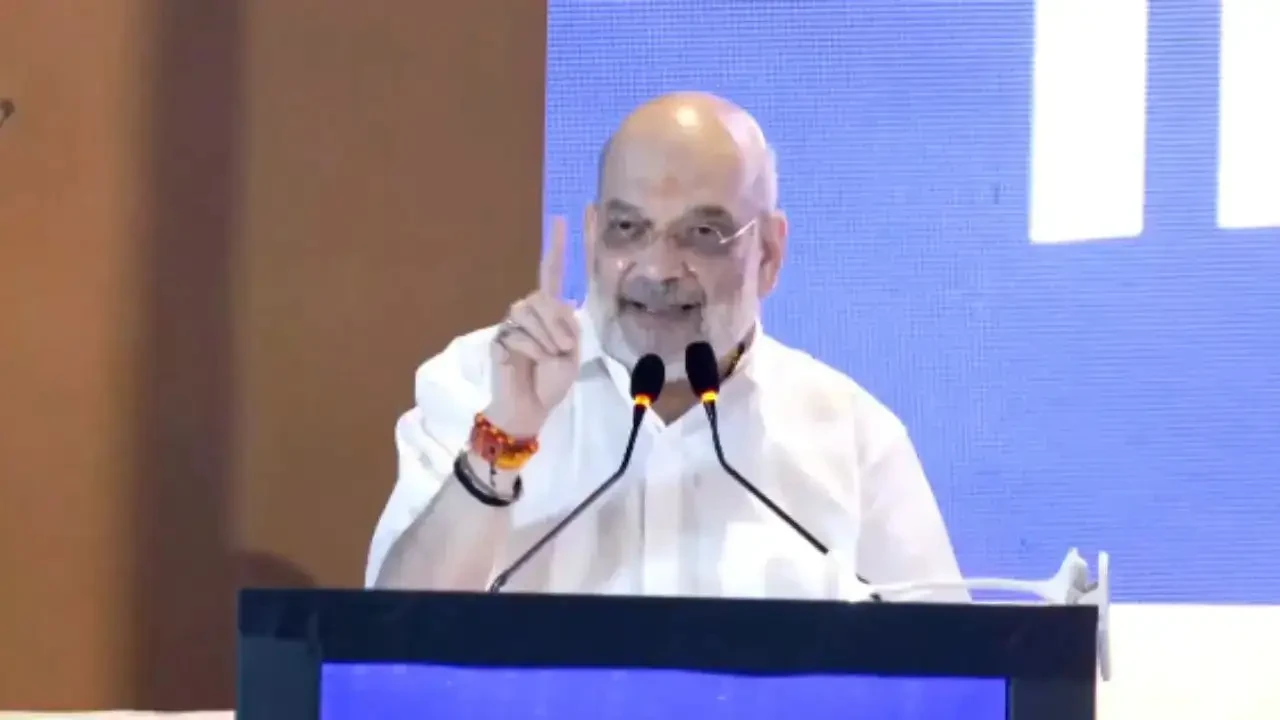 अमित शाह ने सबरीमाला मामले में केरल सरकार को घेरा- सोना नहीं बचा पाए, तो धर्म की रक्षा कैसे करेंगे?