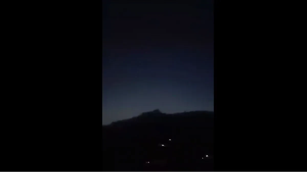 जम्मू-कश्मीर में दिखे संदिग्ध पाक ड्रोन, सीमावर्ती इलाकों में हाई अलर्ट