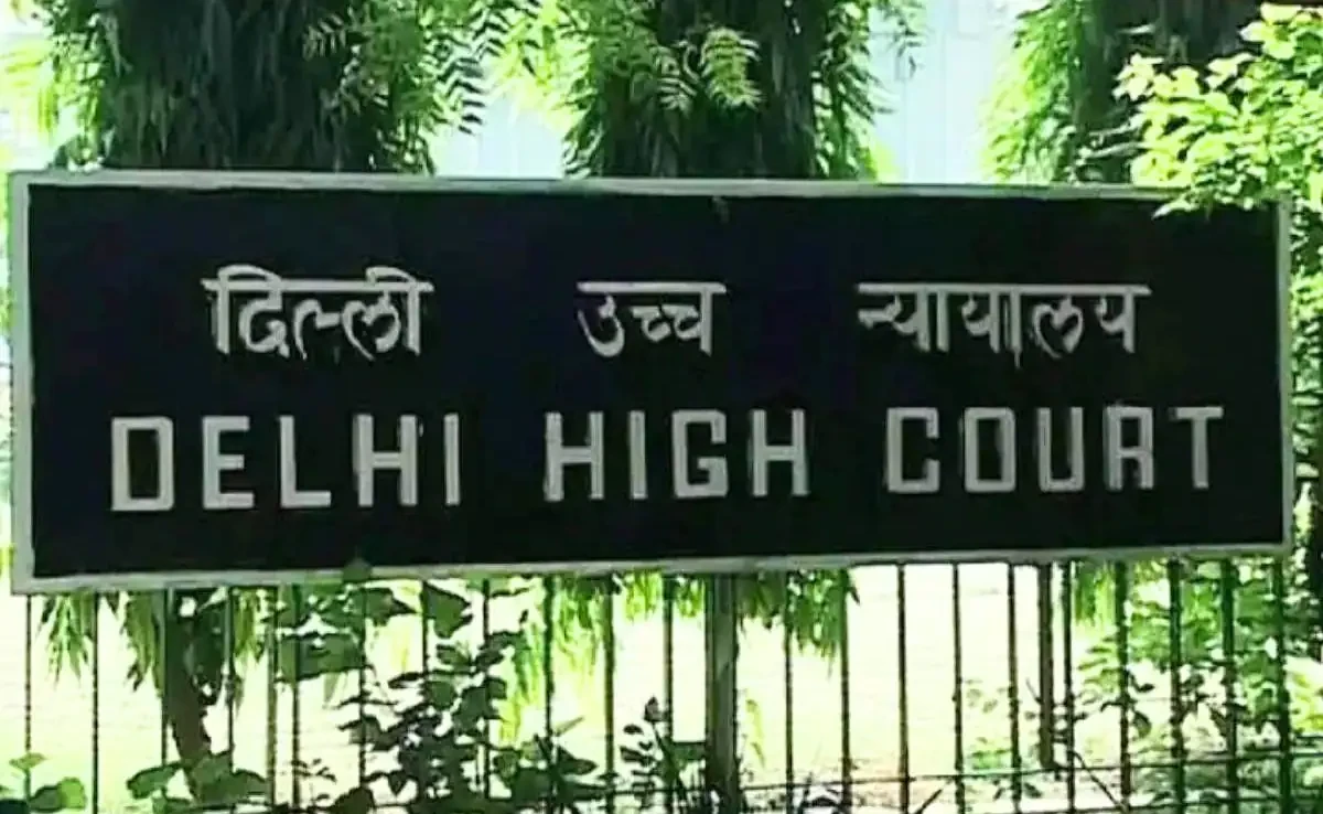 आरएचएफएल मामले में हाईकोर्ट ने शो कॉज नोटिस पर रोक से किया इंकार