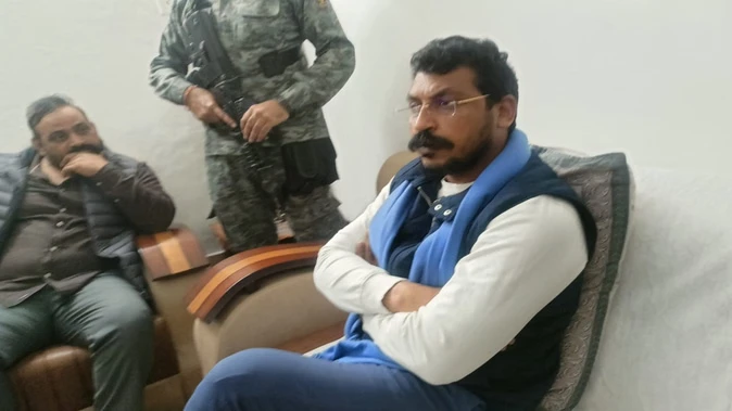 सोनू कश्यप हत्याकांड: परिजनों से मिलने जा रहे सांसद चंद्रशेखर को पुलिस ने रोका