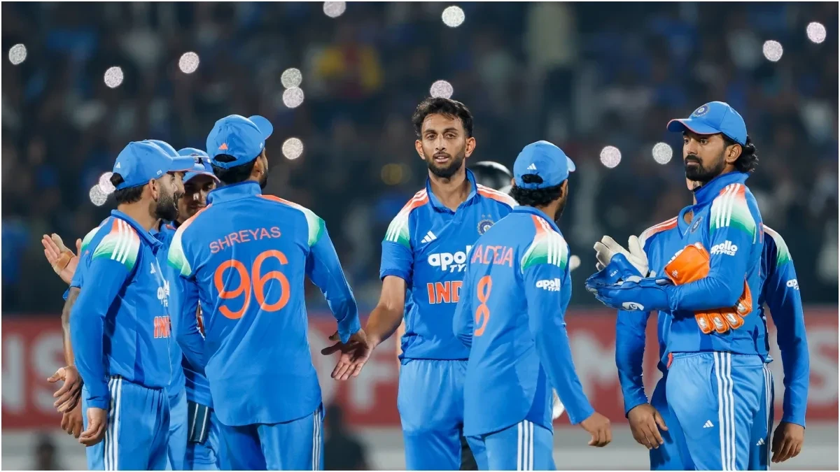 डैरेल मिचेल का शतक, राजकोट वनडे में न्यूजीलैंड ने भारत को 7 विकेट से हराया