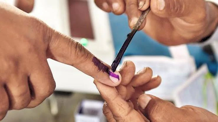 यूपी में युवा मतदाता पंजीकरण पर जोर, कॉलेजों में लगेंगे विशेष शिविर