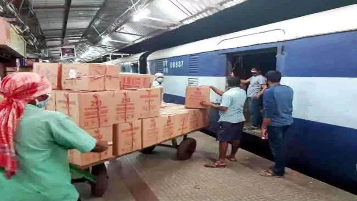 गणतंत्र दिवस के मौके पर रेलवे ने पार्सल सेवा पर लगाया प्रतिबंध
