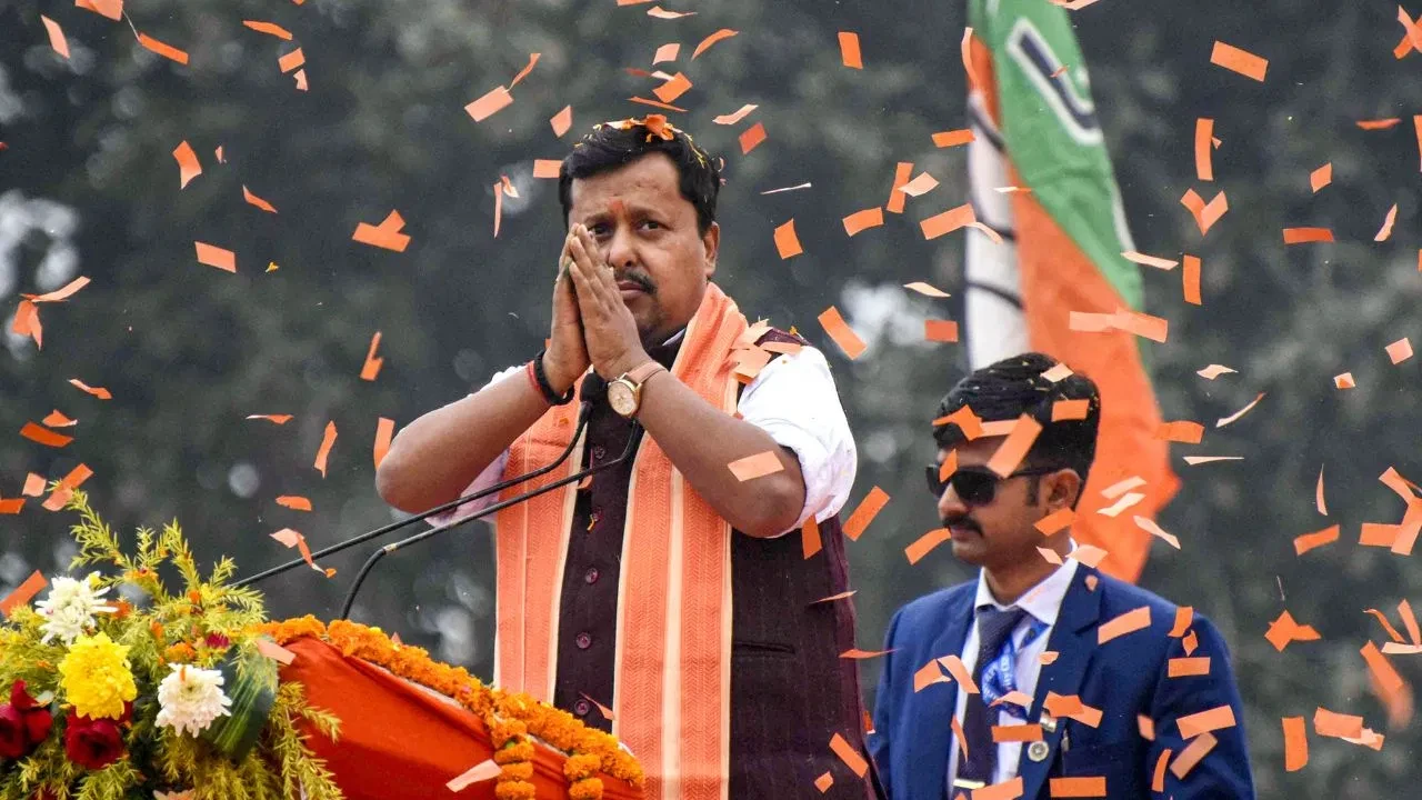 भाजपा में अध्यक्ष पद की चुनावी प्रक्रिया शुरू, सौंपे गए समर्थन पत्र
