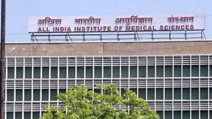 दिल्ली एम्स में 13 महीनों में 1,000 रोबोटिक सर्जरी, देश में नई उपलब्धि