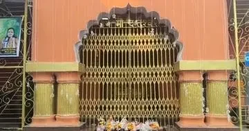 मां दंतेश्वरी मंदिर में चोरी से हड़कंप, सोने-चांदी के आभूषण गायब