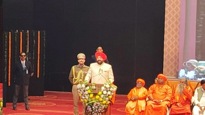 नकली दवा गिरोह पकड़ने वाली एसटीएफ टीम को राज्यपाल पदक, 137 कर्मियों को डीजी प्रशस्ति