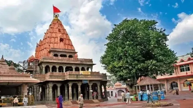 महाकाल मंदिर में वीआईपी दर्शन पर रोक की याचिका सुप्रीम कोर्ट से खारिज