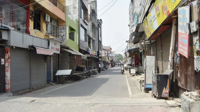 मेरठ: सुप्रीम कोर्ट ने जताई नाराजगी, छह सप्ताह में अवैध निर्माण ध्वस्त करने के आदेश