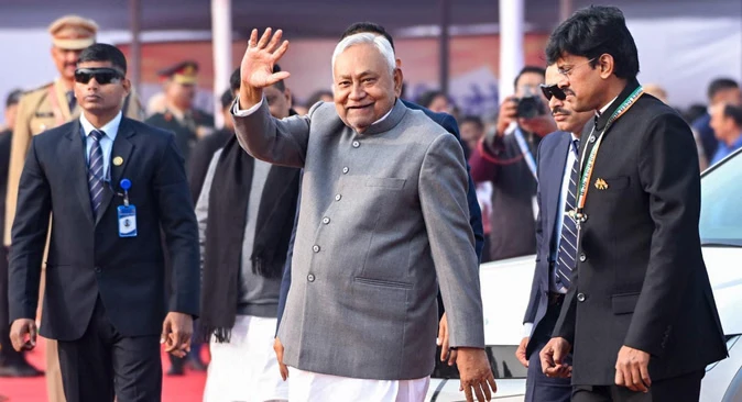 नीतीश कुमार ने की महिला रोजगार योजना में नए लाभों की घोषणा