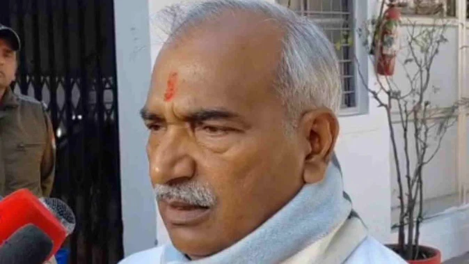 भाजपा विधायक अरविंद पांडे के परिवार पर जमीन कब्जाने और धमकी देने का आरोप