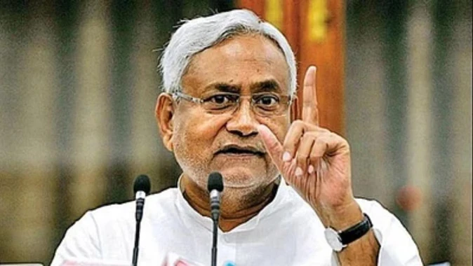 नीट छात्रा की मौत पर सियासी हलचल, सीबीआई जांच के आदेश की सिफारिश