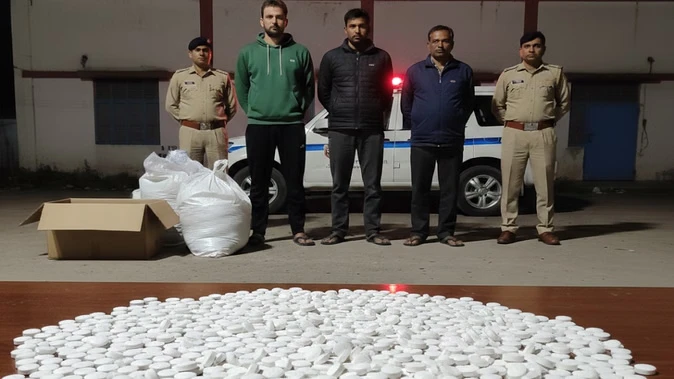 दिल्ली पुलिस ने अंतरराज्यीय अल्प्राजोलम तस्करी गिरोह का किया पर्दाफाश, 3 आरोपी गिरफ्तार