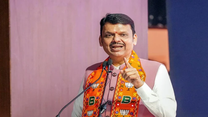 सुनेत्रा पवार की शपथ के बाद फडणवीस का बयान, पार्थ पवार पर कोई आपत्ति नहीं