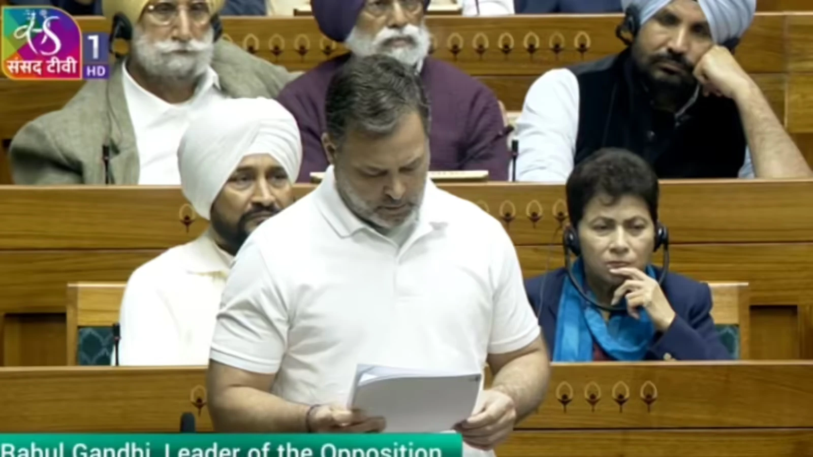 लोकसभा में 44, 11 और फिर 15 मिनट का संग्राम, पूर्व आर्मी चीफ पर राहुल के बयान से बवाल